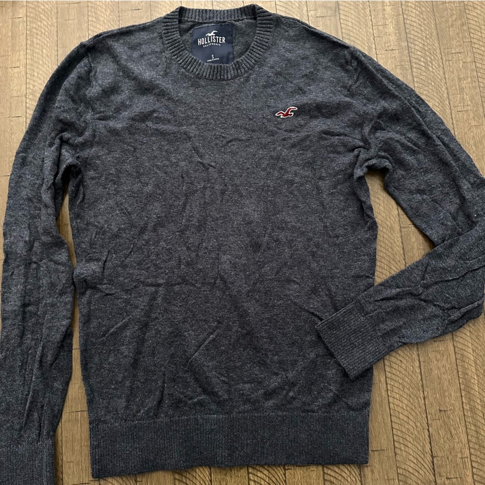 Hollister Men’s Sweater